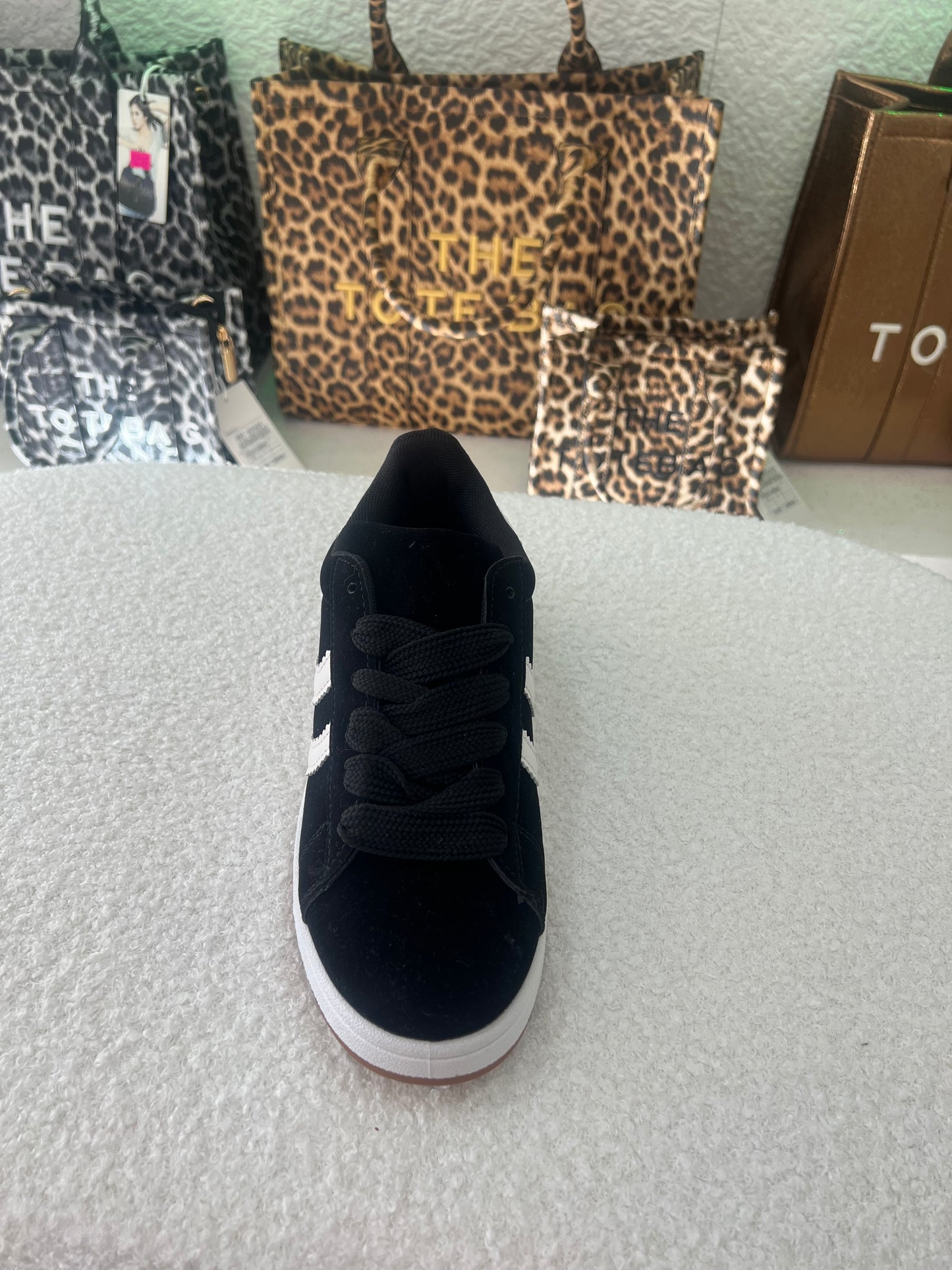 Basket noir et blanche