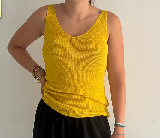 Haut maille jaune pailleté