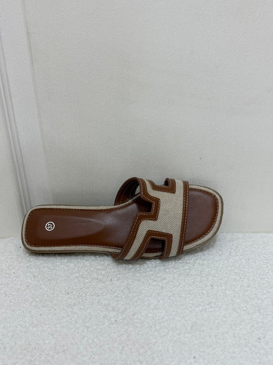 Claquette marron beige